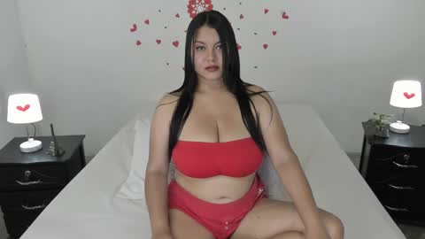 Snapshot of camihotboobs chatting on 02-14-25, 09:21 camihotboobs online show from 02-14-25, 09:21