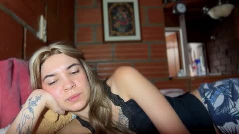 camii19y online show from 11-08-25, 02:17