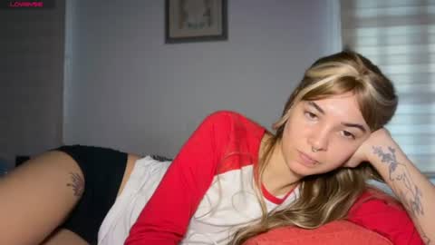 Snapshot of camii19y chatting on 06-21-26, 09:06 camii19y online show from 06-21-26, 09:06