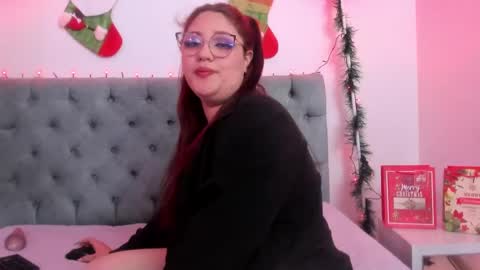 Camila Osorio online show from 12-19-24, 10:02