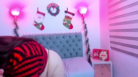 Camila Osorio online show from 12-20-24, 07:01