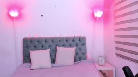 Camila Osorio online show from 01-15-25, 09:45