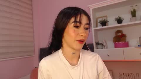 Snapshot of camiilaatorres chatting on 03-19-26, 07:40 camila online show from 03-19-26, 07:40