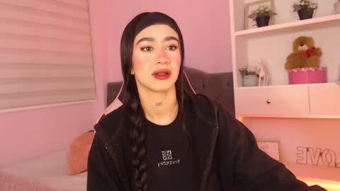 Snapshot of camiilaatorres chatting on 03-20-26, 10:47 camila online show from 03-20-26, 10:47