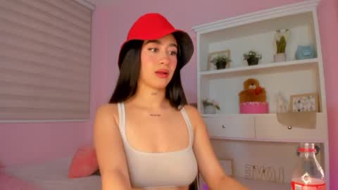 Snapshot of camiilaatorres chatting on 03-31-26, 08:42 camila online show from 03-31-26, 08:42