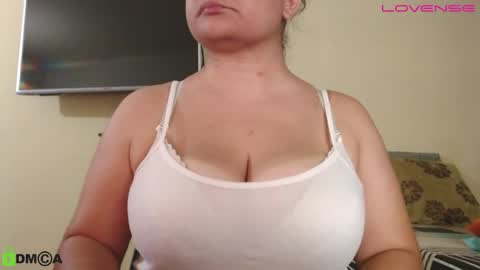 Camila  online show from 09-20-25, 12:44