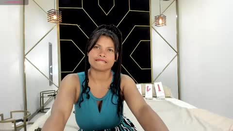 CamiilaReyes online show from 02-24-25, 05:31