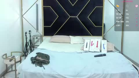 CamiilaReyes online show from 02-26-25, 08:11