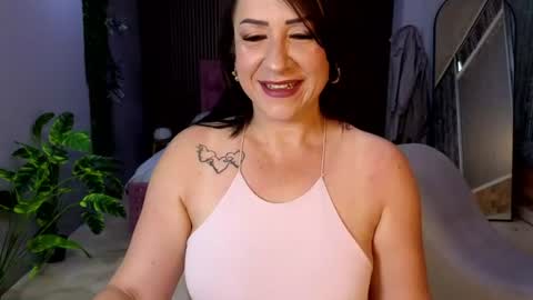 Camil online show from 06-18-26, 11:14