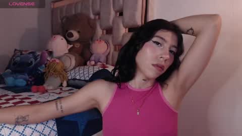 Snapshot of camila_668 chatting on 06-09-26, 12:44 Cami online show from 06-09-26, 12:44
