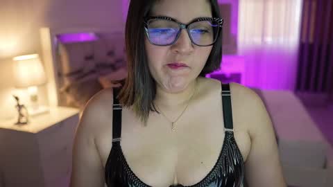 Snapshot of camila_buitrago chatting on 12-06-24, 04:06 Camila buitrago online show from 12-06-24, 04:06