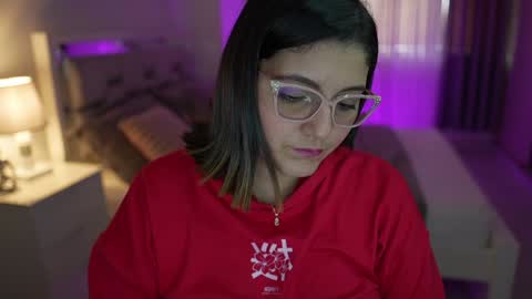 Snapshot of camila_buitrago chatting on 12-06-24, 08:18 Camila buitrago online show from 12-06-24, 08:18