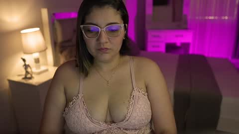 Snapshot of camila_buitrago chatting on 12-08-24, 10:03 Camila buitrago online show from 12-08-24, 10:03