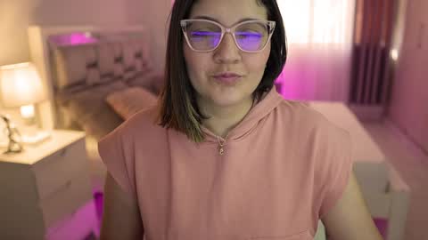 Snapshot of camila_buitrago chatting on 12-09-24, 02:39 Camila buitrago online show from 12-09-24, 02:39