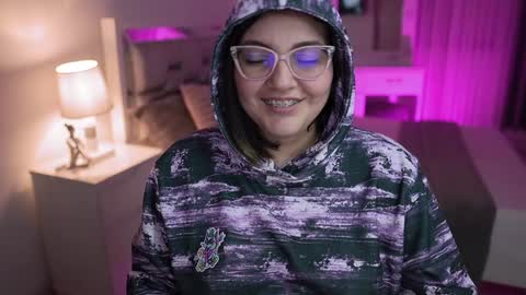 Snapshot of camila_buitrago chatting on 12-13-24, 02:43 Camila buitrago online show from 12-13-24, 02:43