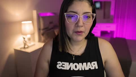 Snapshot of camila_buitrago chatting on 12-14-24, 10:50 Camila buitrago online show from 12-14-24, 10:50