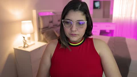 Snapshot of camila_buitrago chatting on 12-15-24, 02:59 Camila buitrago online show from 12-15-24, 02:59