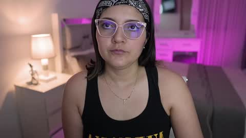 Snapshot of camila_buitrago chatting on 01-25-25, 04:02 Camila buitrago online show from 01-25-25, 04:02