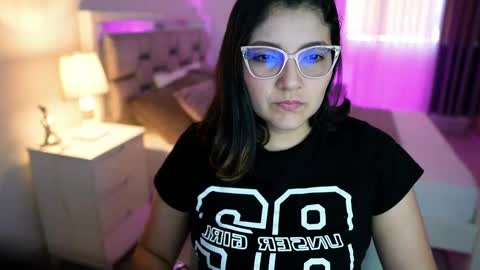 Snapshot of camila_buitrago chatting on 03-08-25, 08:57 Camila buitrago online show from 03-08-25, 08:57