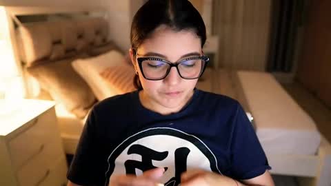 Snapshot of camila_buitrago chatting on 09-22-25, 03:08 Camila buitrago online show from 09-22-25, 03:08