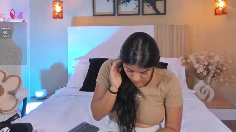 camila_bustamante_ online show from 10-09-25, 06:39