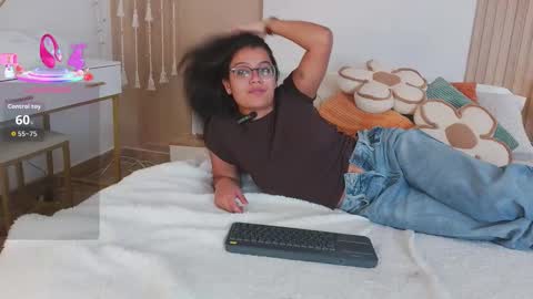 camila_bustamante_ online show from 03-04-26, 03:40