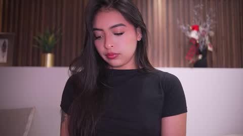 Camila online show from 01-06-26, 06:33