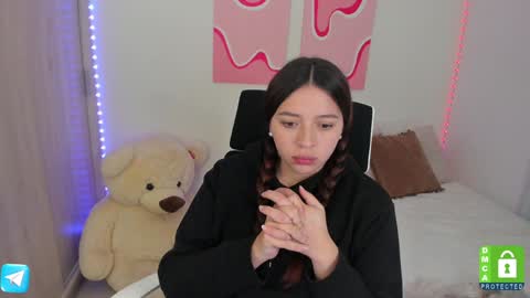 Snapshot of camila_ec2 chatting on 01-14-25, 11:37 C A M I online show from 01-14-25, 11:37