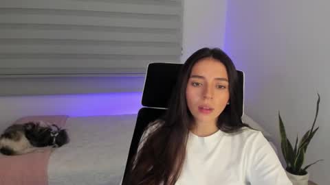  C A M I  online show from 03-21-26, 11:08