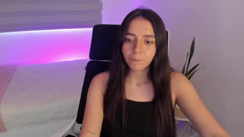  C A M I  online show from 04-06-26, 09:49