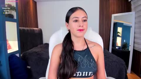 camila_martinez9 online show from 03-05-25, 11:28