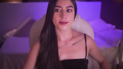 camila_martinez9 online show from 11-27-25, 11:34