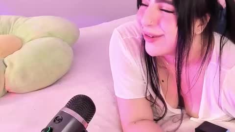 Snapshot of camila_matinez_ chatting on 03-13-26, 01:23 Camila online show from 03-13-26, 01:23