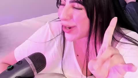 Snapshot of camila_matinez_ chatting on 03-17-26, 01:21 Camila online show from 03-17-26, 01:21