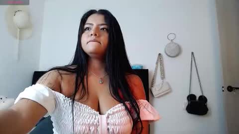 camila_torresss online show from 11-12-25, 07:57