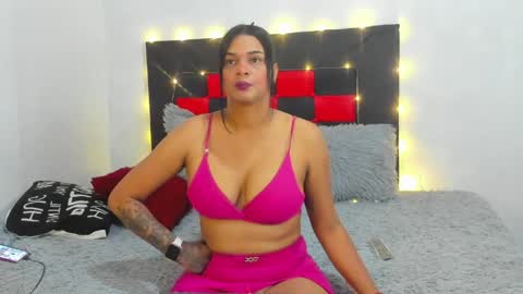 Camila online show from 04-22-26, 02:58