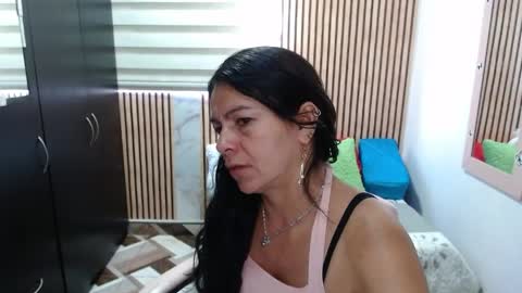 Camila Vargas online show from 05-05-26, 04:48