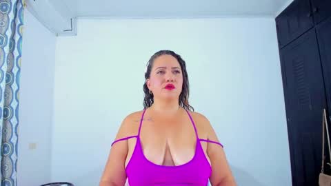 camilaa foxxx online show from 10-31-25, 07:37
