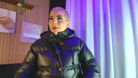    online show from 11-20-25, 05:18