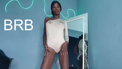 C A M I L A  online show from 10-29-25, 11:56