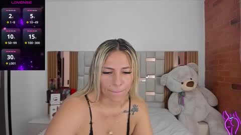 Camila online show from 02-09-26, 12:20