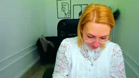 camilafatem online show from 09-09-25, 07:57