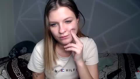 Snapshot of camilafoox chatting on 12-07-24, 11:40 Camila online show from 12-07-24, 11:40