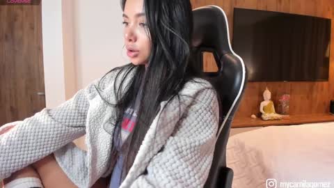 Camila online show from 09-11-25, 11:05