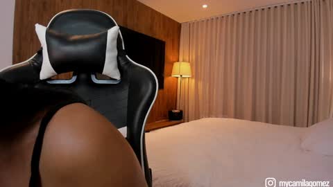 Camila online show from 10-09-25, 01:14