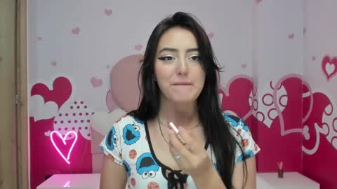 Snapshot of camilahunter__ chatting on 12-26-24, 11:21 Camila online show from 12-26-24, 11:21