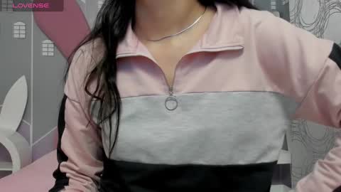 Snapshot of camilahunter__ chatting on 01-08-25, 03:08 Camila online show from 01-08-25, 03:08