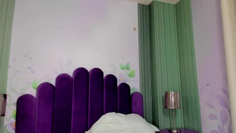 Snapshot of camilahunter__ chatting on 02-05-25, 09:25 Camila online show from 02-05-25, 09:25