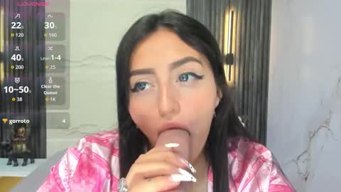 Snapshot of camilahunter__ chatting on 10-31-25, 12:50 Camila online show from 10-31-25, 12:50