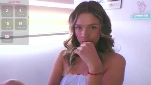 Camila Monroee  online show from 10-08-25, 02:04